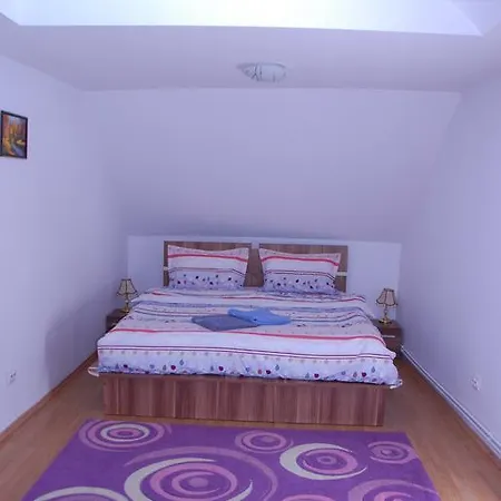 Casa Vali In Piata Sfatului Apartman Brassó