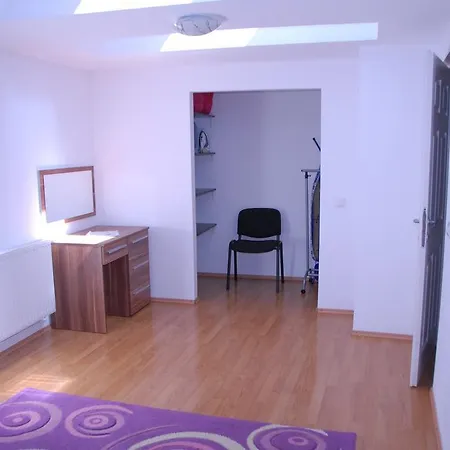 Casa Vali In Piata Sfatului Apartman Brassó